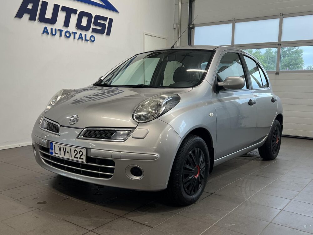 Nissan Micra 1
