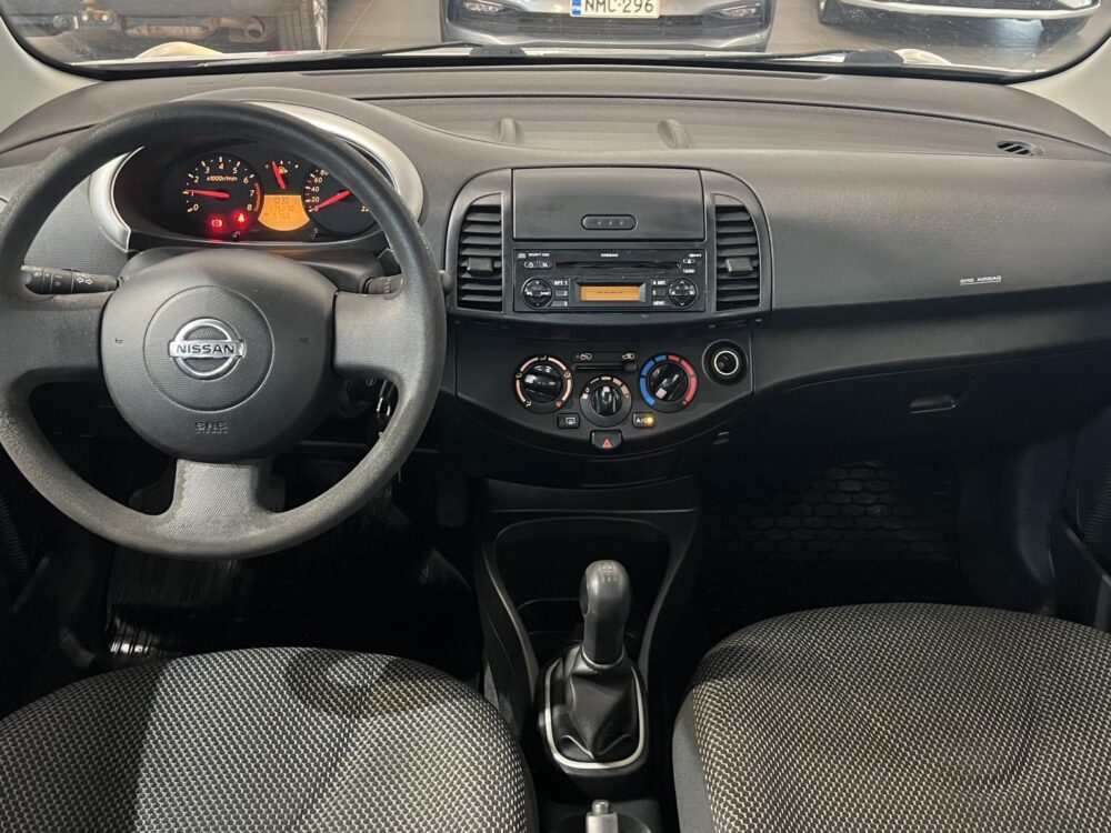 Nissan Micra 11