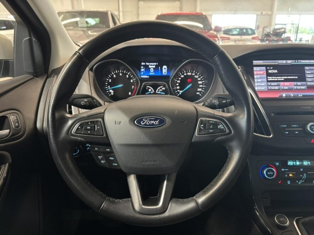 Ford Focus 12