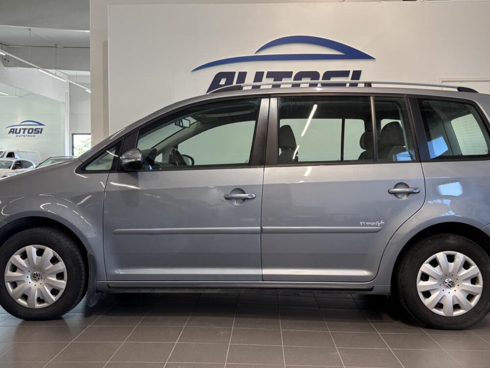 Volkswagen Touran 2