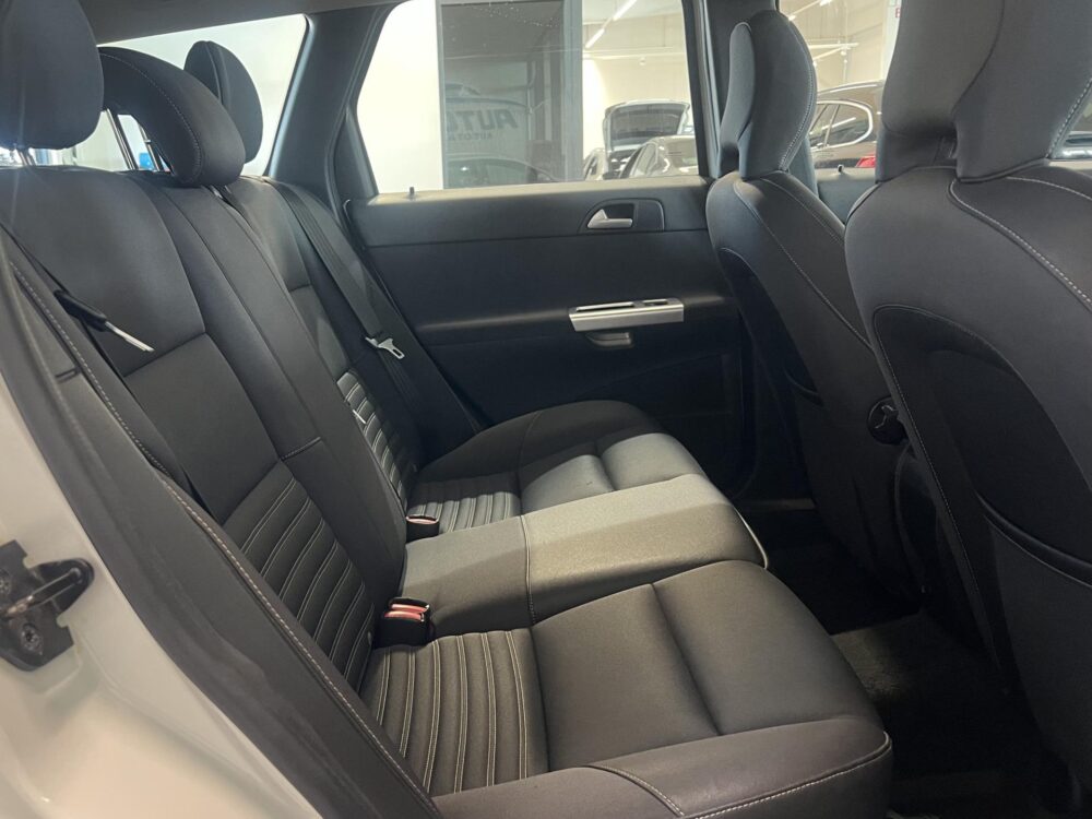 Volvo V50 9