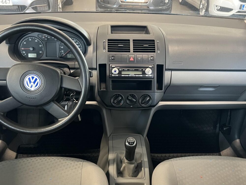 Volkswagen Polo 11