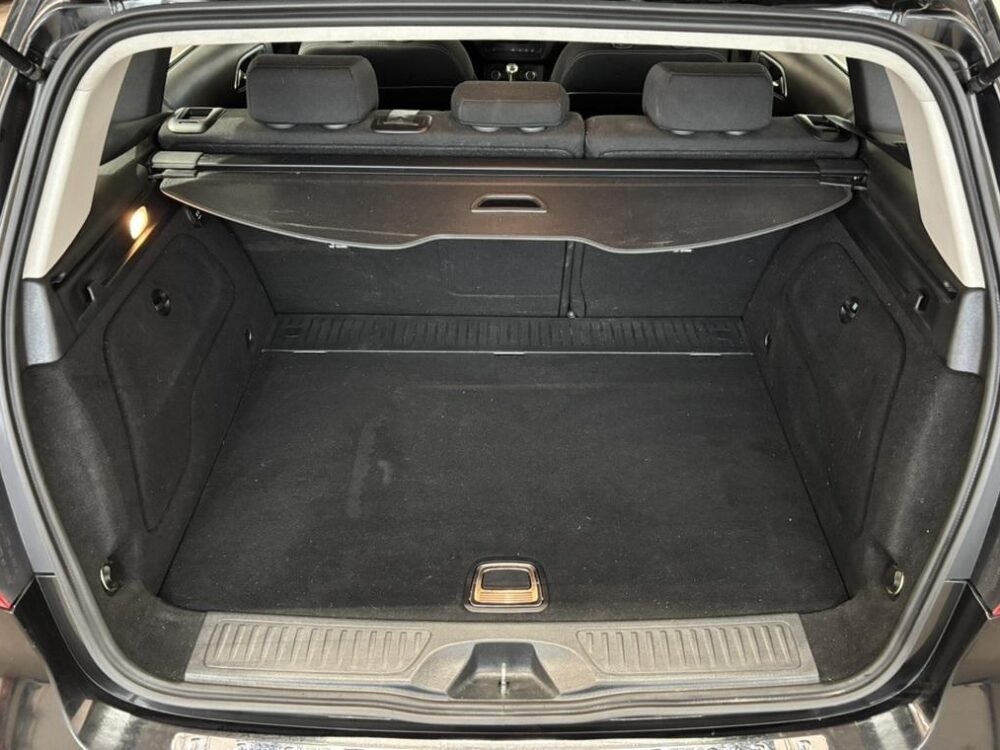 Mercedes-Benz B 8