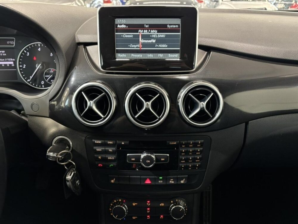 Mercedes-Benz B 13