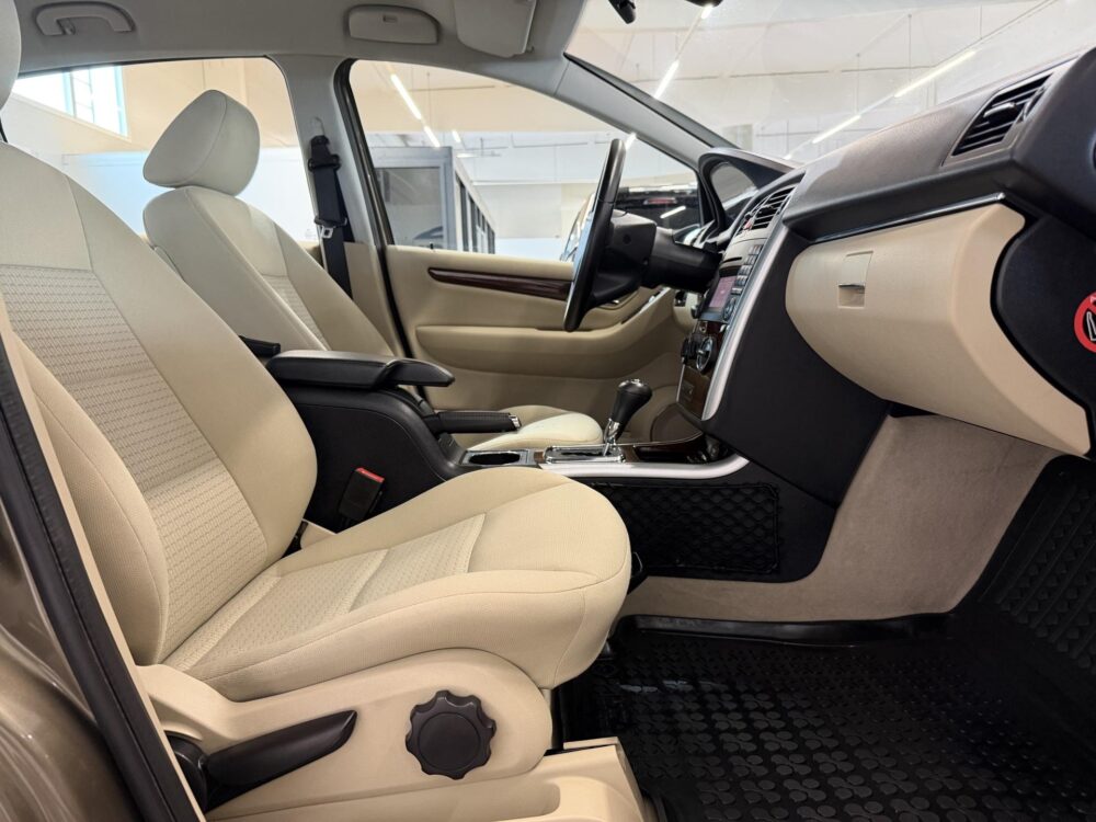 Mercedes-Benz B 13