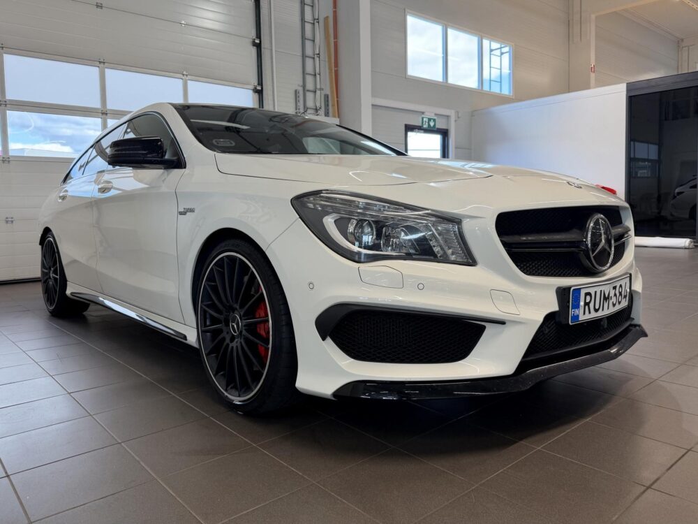 Mercedes-Benz CLA 45 AMG 6
