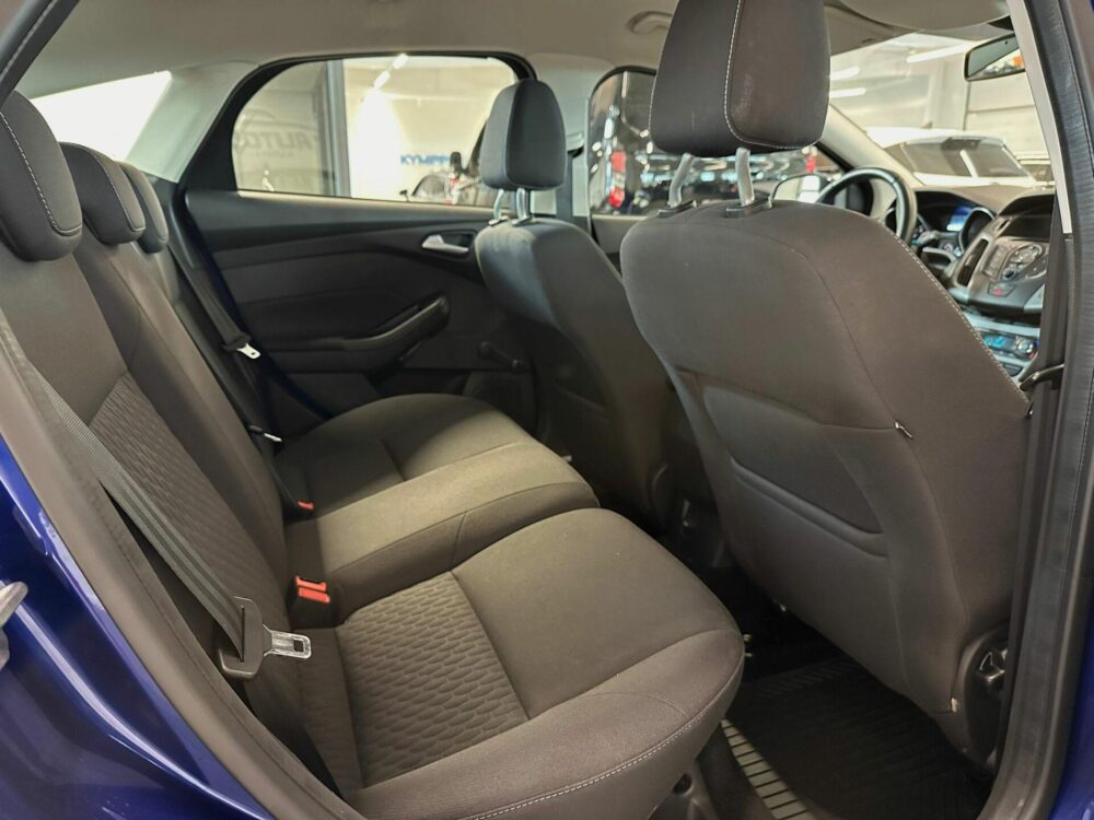 Ford Focus 10