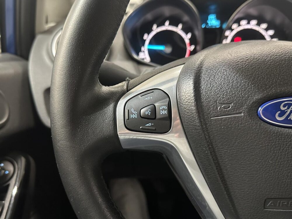 Ford Fiesta 11