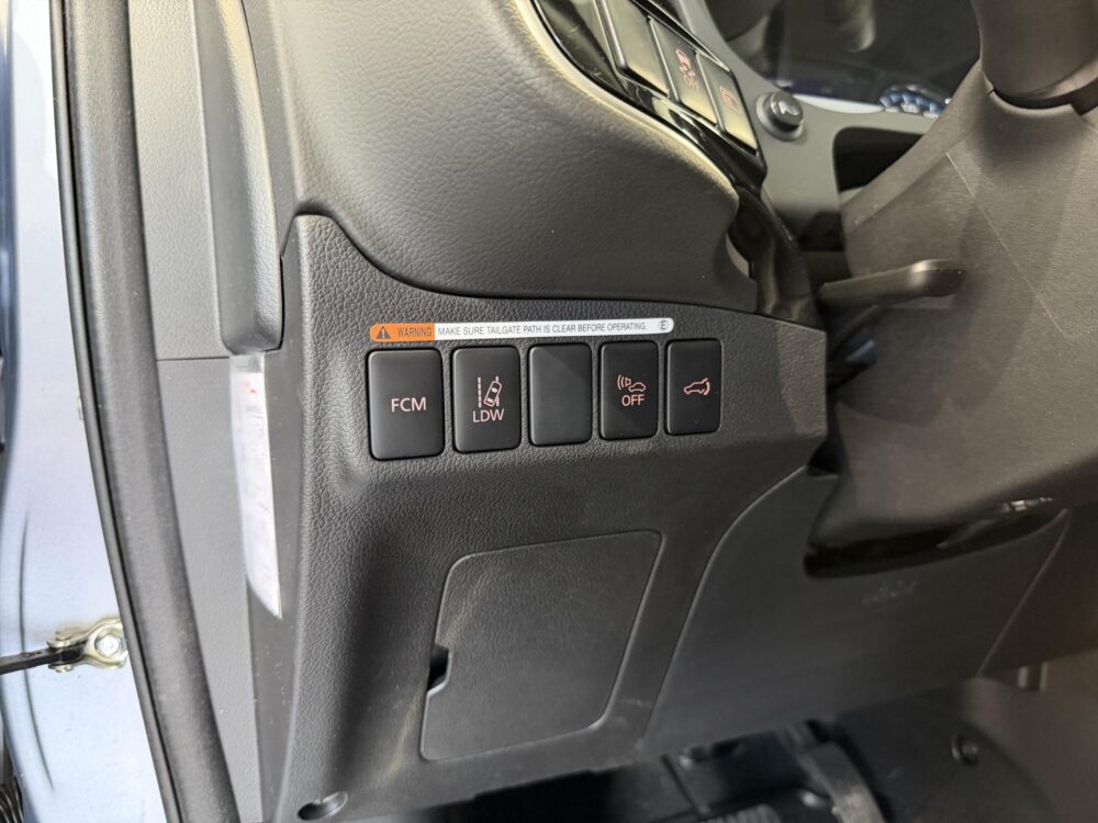 Mitsubishi Outlander PHEV 15