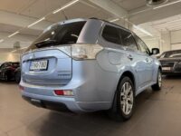 Mitsubishi Outlander PHEV 5