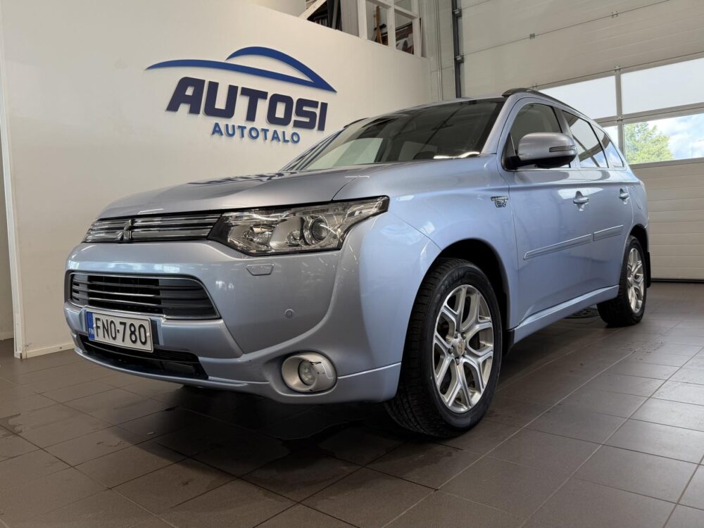 Mitsubishi Outlander PHEV 1
