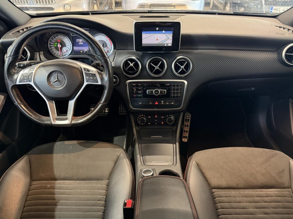 Mercedes-Benz A 4