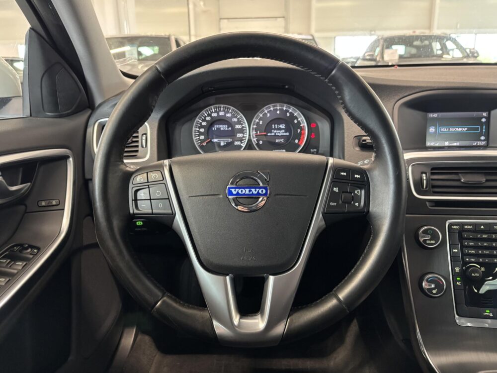 Volvo V60 12