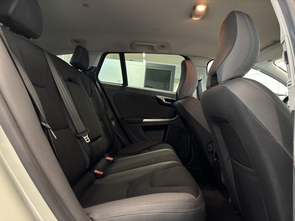 Volvo V60 9