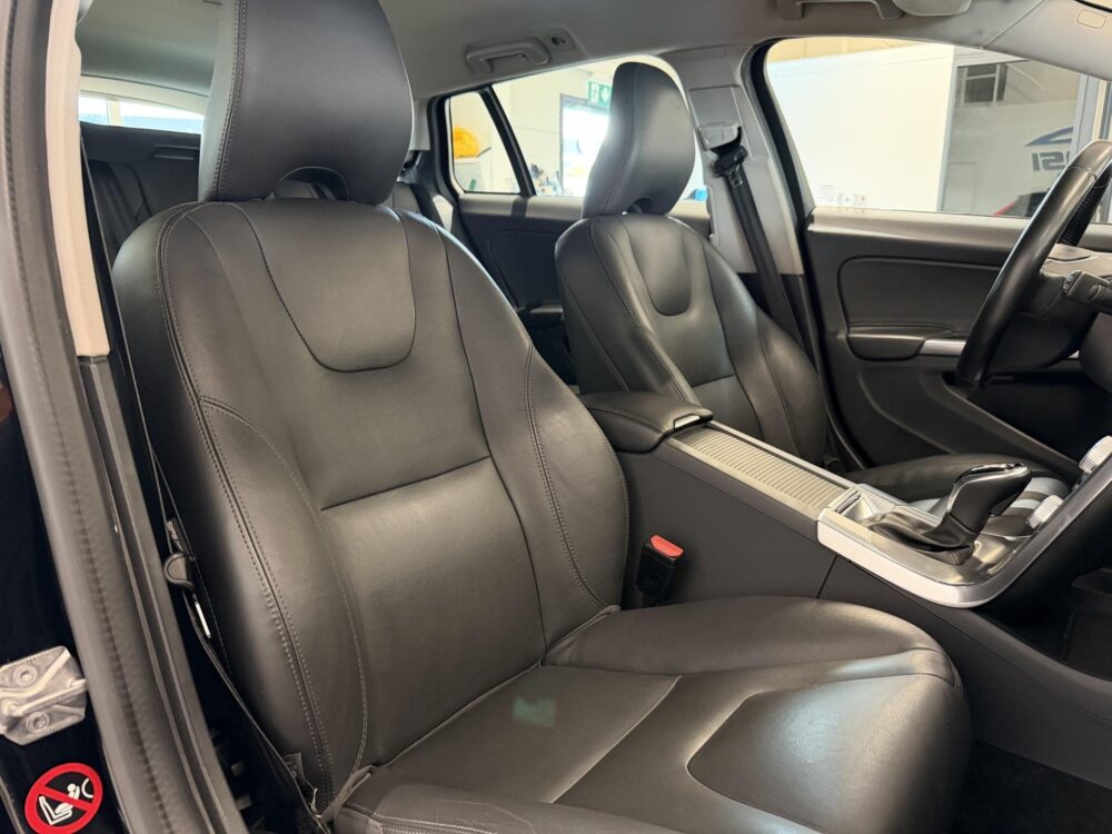 Volvo V60 Cross Country 14