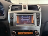 Toyota Avensis 18