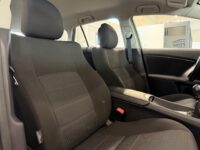 Toyota Avensis 13