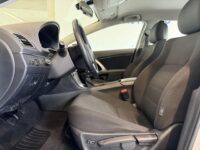 Toyota Avensis 8