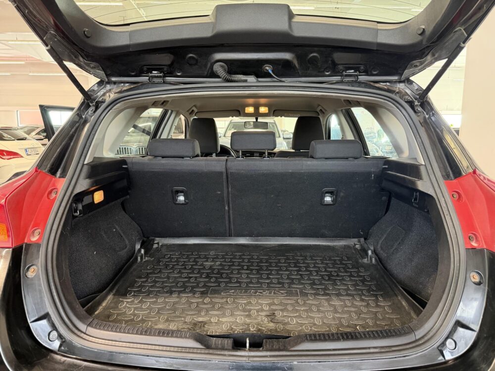 Toyota Auris 8