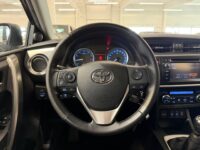 Toyota Auris 13