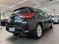 Toyota Auris 4