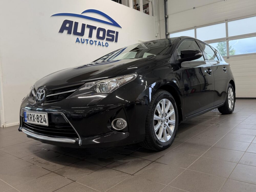 Toyota Auris 1