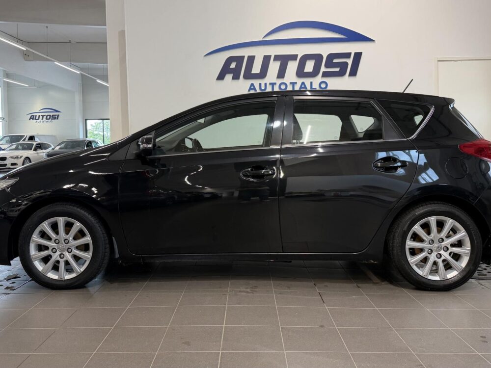Toyota Auris 2