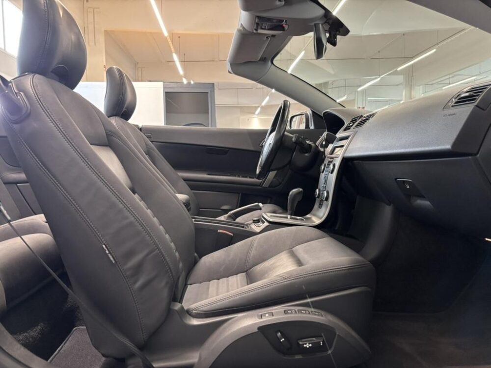 Volvo C70 16