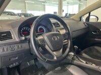 Toyota Avensis 12