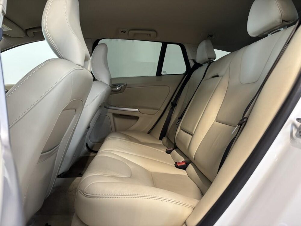 Volvo V60 7
