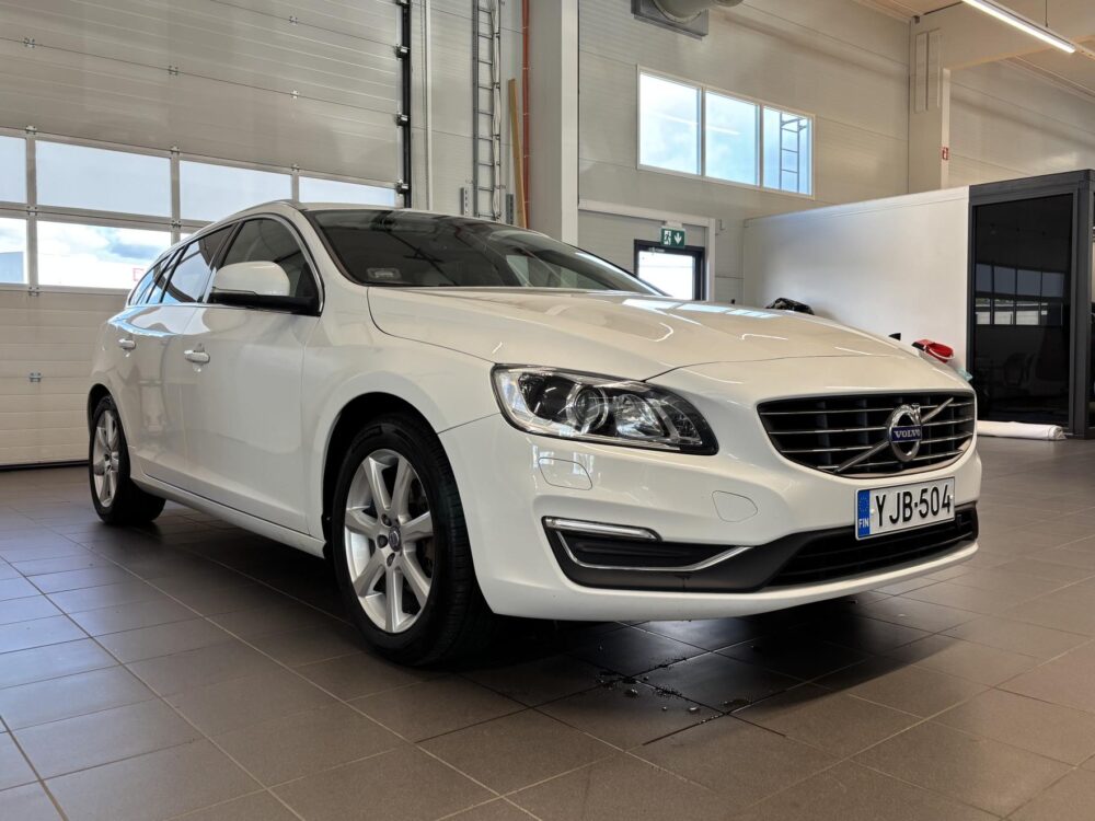 Volvo V60 5