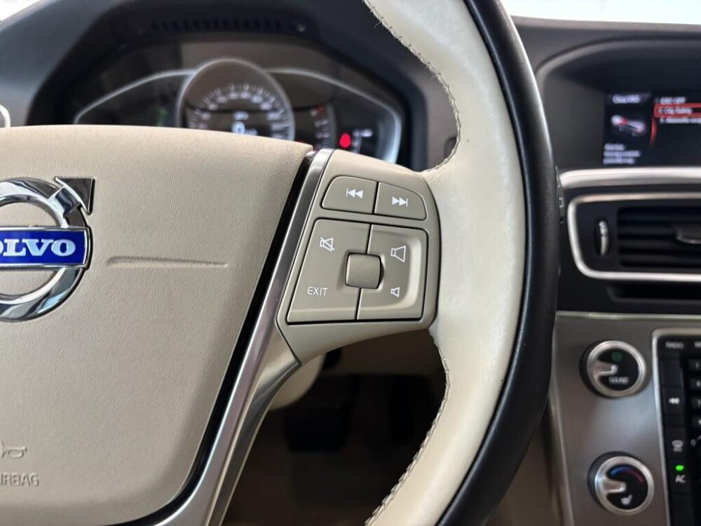Volvo V60 16