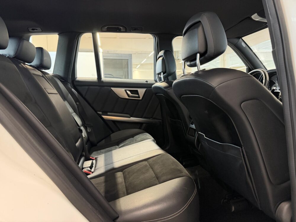 Mercedes-Benz GLK 11