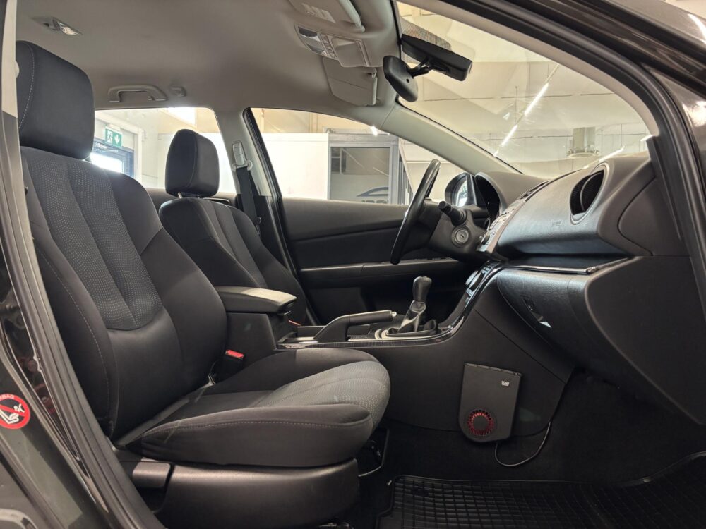 Mazda 6 10