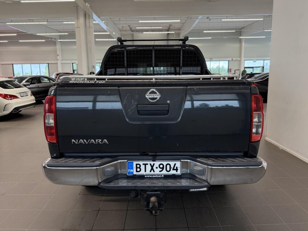 Nissan Navara 4