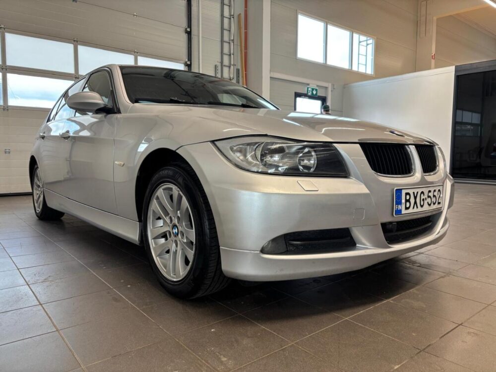 BMW 318 5