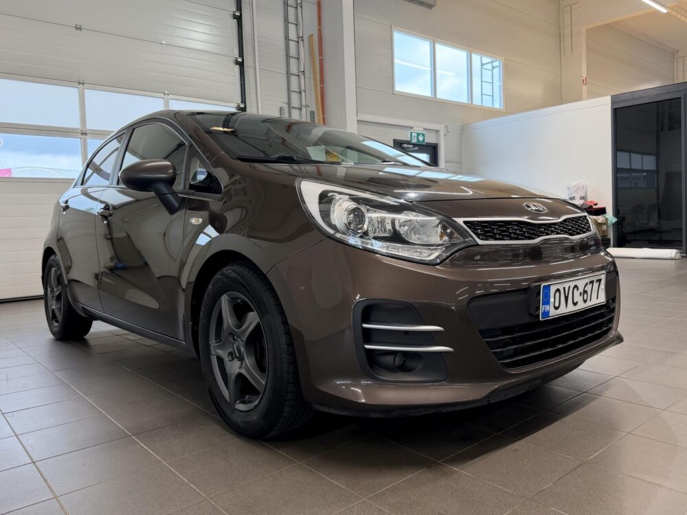 Kia Rio 6