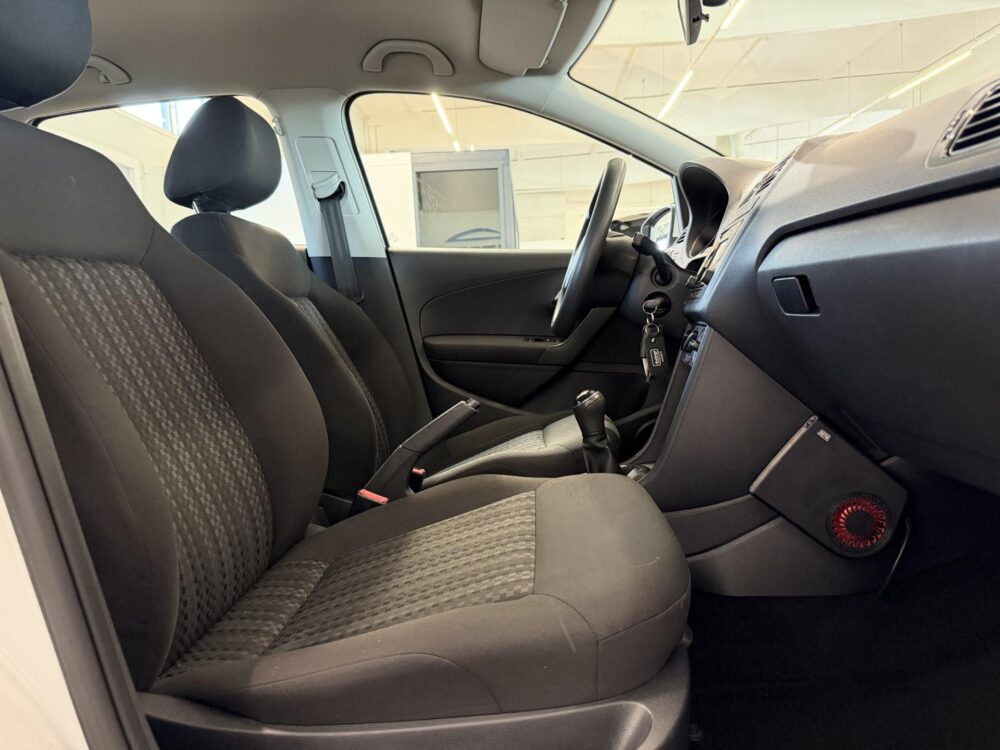 Volkswagen Polo 10