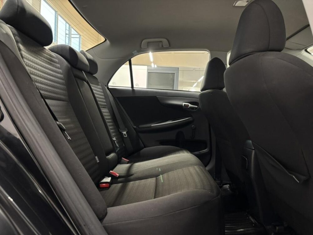 Toyota Corolla 9