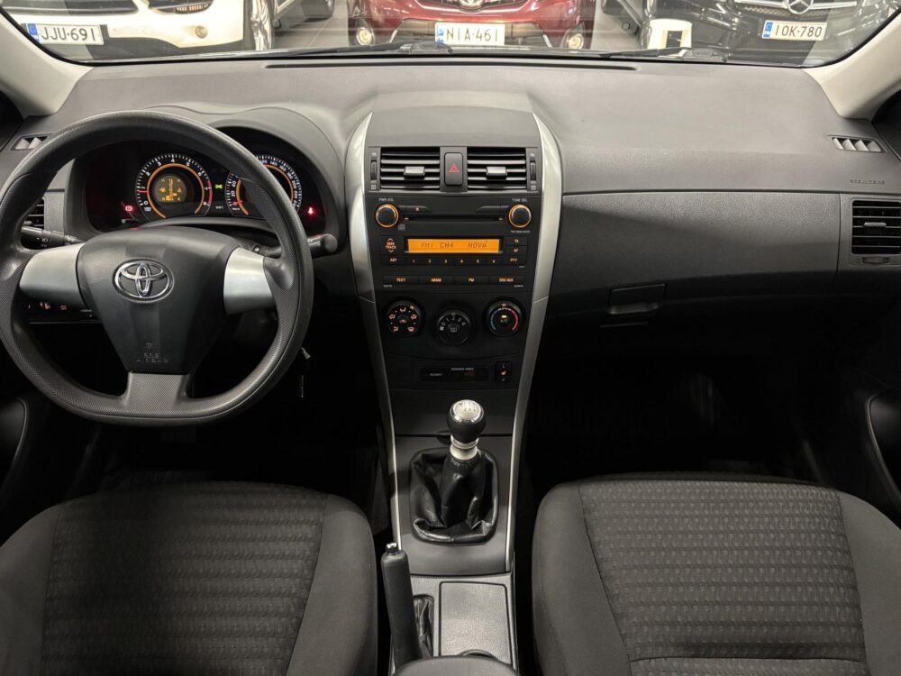 Toyota Corolla 11