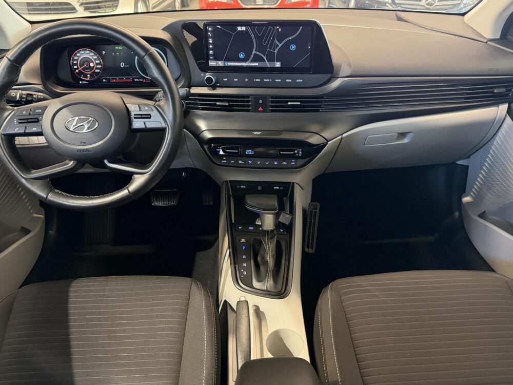 Hyundai i20 15