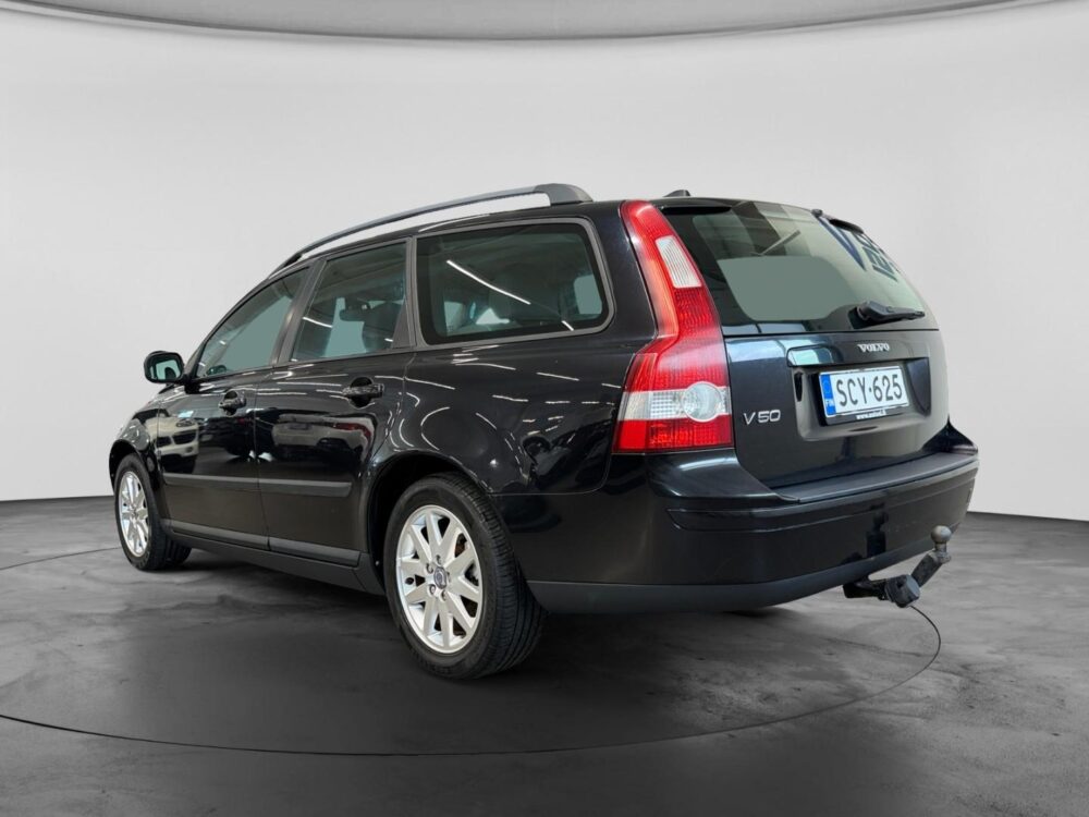 Volvo V50 3