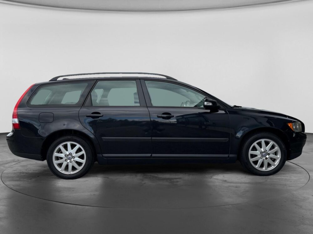 Volvo V50 6