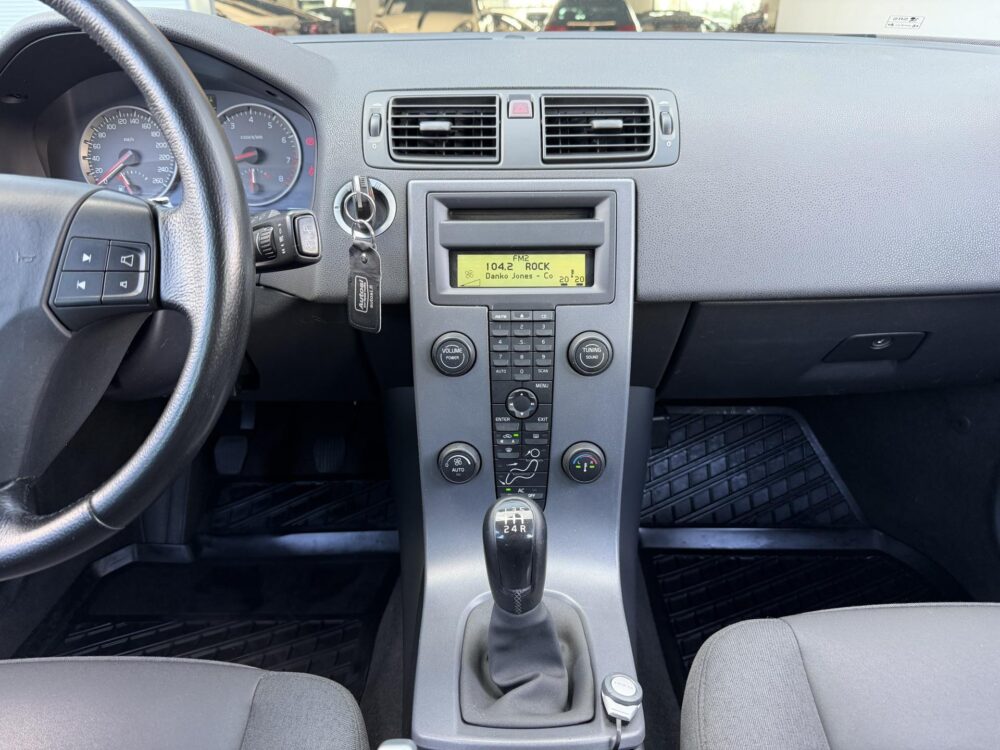 Volvo V50 13