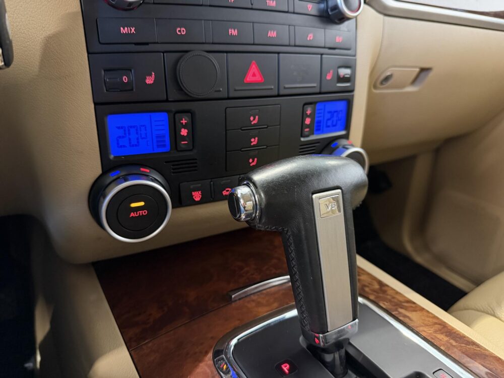 Volkswagen Touareg 16