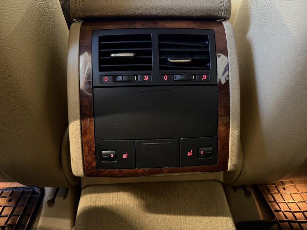 Volkswagen Touareg 11