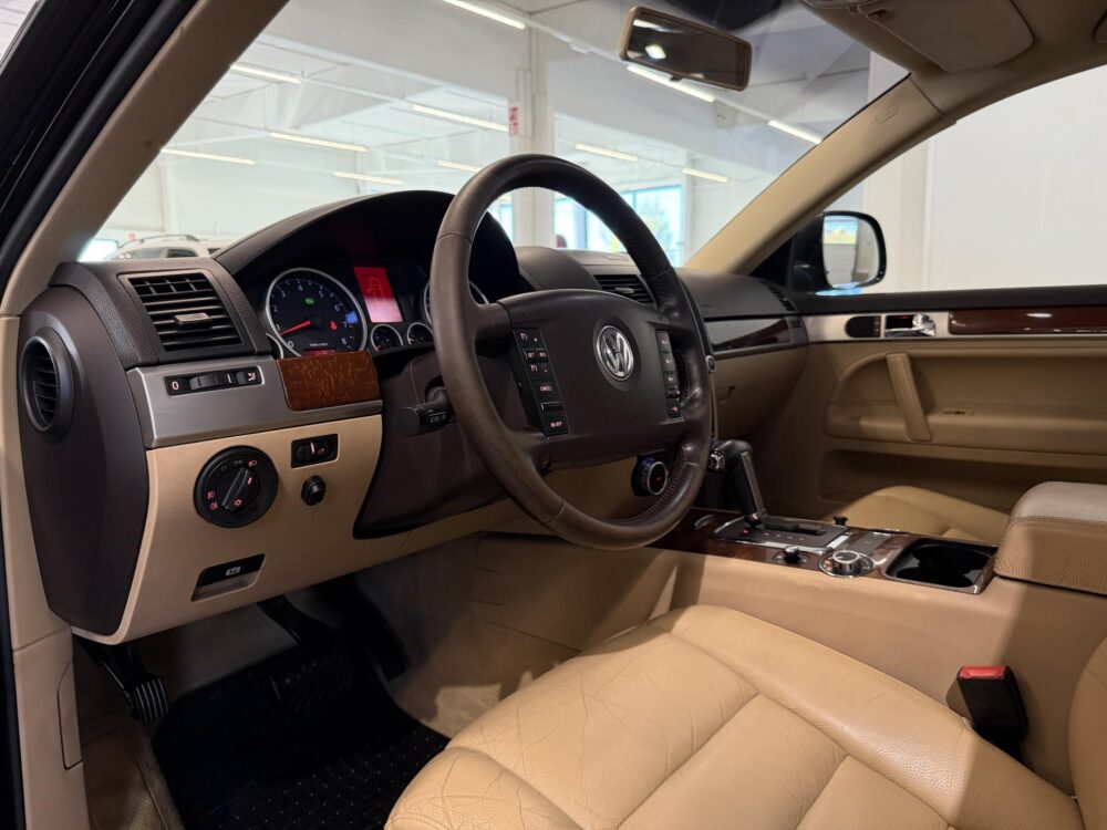 Volkswagen Touareg 14