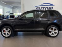 Volkswagen Touareg 2