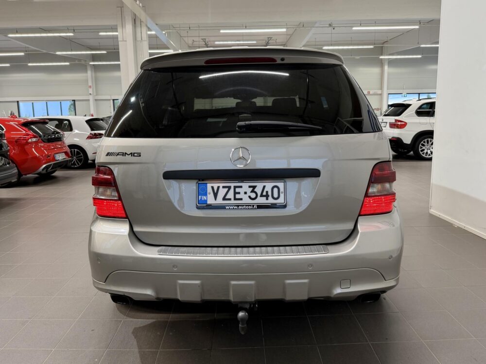 Mercedes-Benz ML 5