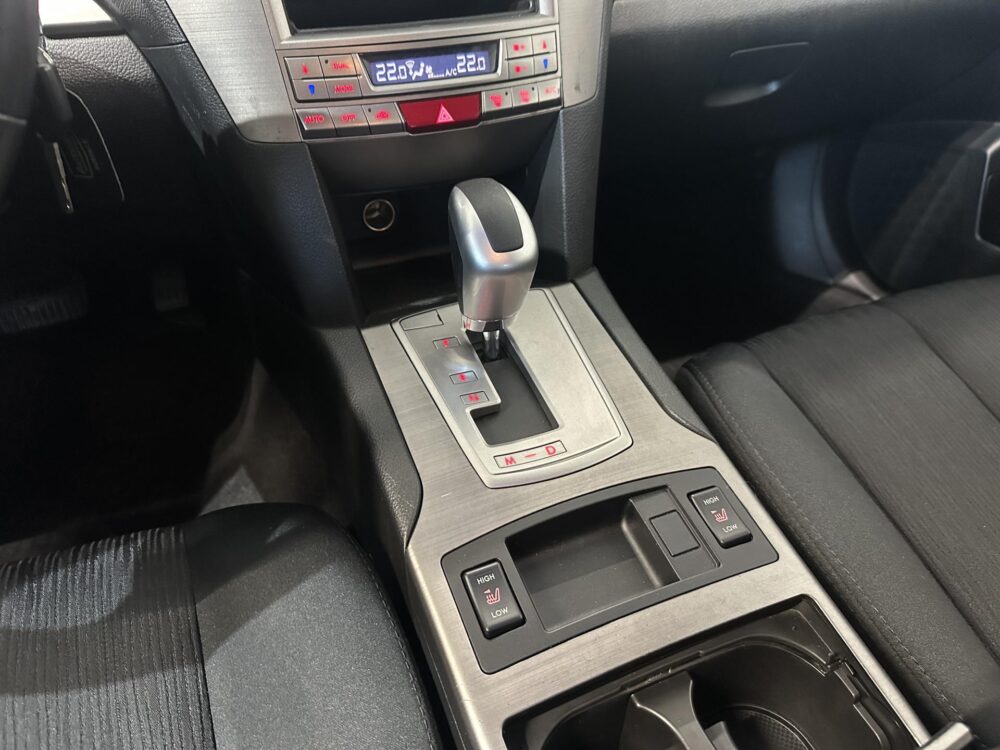 Subaru Legacy 13